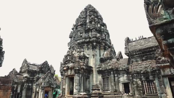 Siem Reap, Kamboçya. Angkor Wat tapınağının kalıntıları.. — Stok video