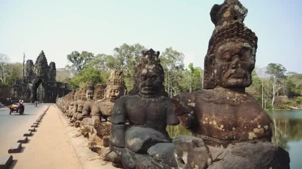 Siem Reap, Cambodia. Ruins of Angkor Wat temple. — Stock Video