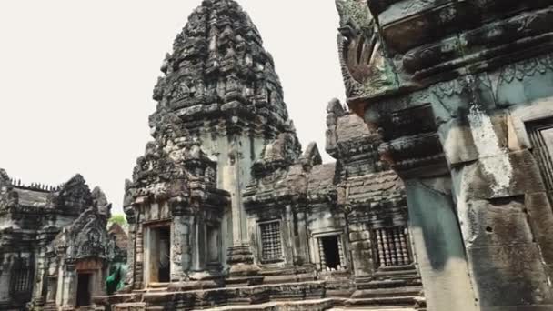 Siem Reap, Kambodja. Ruiner av Angkor Wat templet. — Stockvideo