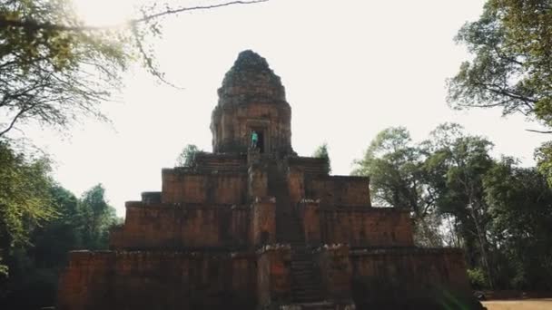 カンボジアのシェムリアップ。アンコールワット寺院の遺跡. — ストック動画