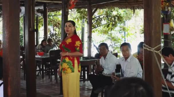 Konzert traditioneller vietnamesischer Musik 4k — Stockvideo