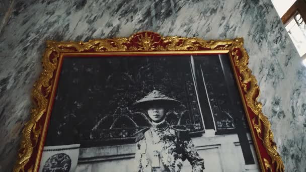 Tumba real de Khai Dinh King en Hue Vietnam — Vídeo de stock