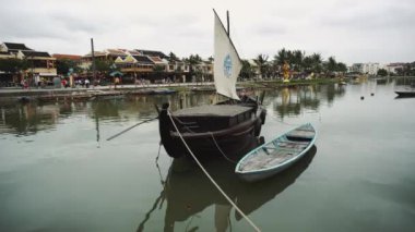 Hoi An, Vietnam. Hoi 'de sokak gecesi manzarası. Tarihi bir kasaba, UNESCO dünya mirası alanı ve popüler bir seyahat merkezi, Vietnam..