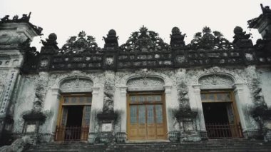 Hue Vietnam 'daki Khai Dinh Kralı' nın kraliyet mezarı.