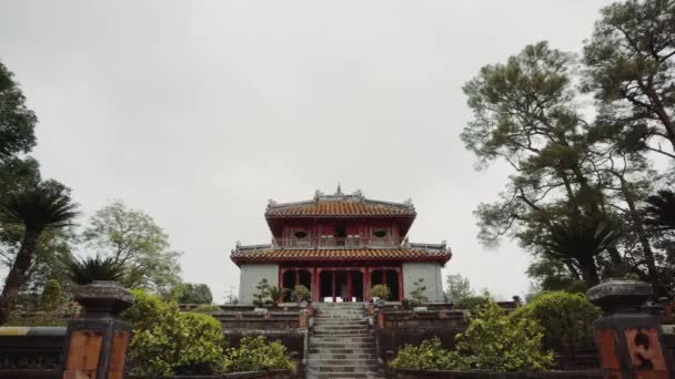 Hue, Βιετνάμ: Βιετνάμ τάφος του αυτοκράτορα σε Hue Η κληρονομιά Unesco — Αρχείο Βίντεο