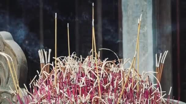 Candle smoke in a temple in Vietnam. — Stock Video