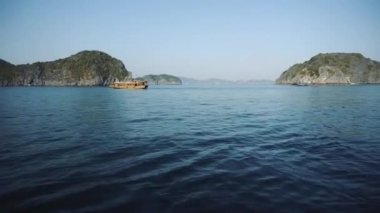Halong Körfezi Vietnam Panoramik Manzarası
