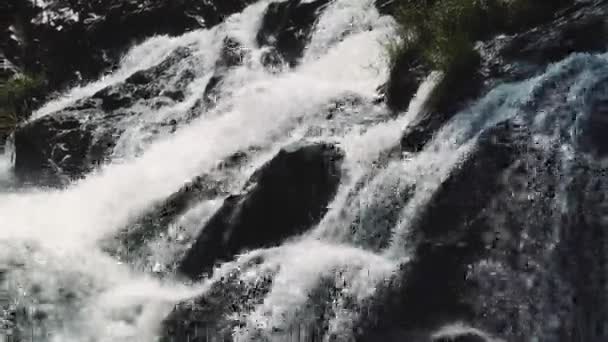Hermosa cascada en Dalat, Vietnam — Vídeos de Stock