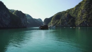 Halong Körfezi Vietnam Panoramik Manzarası