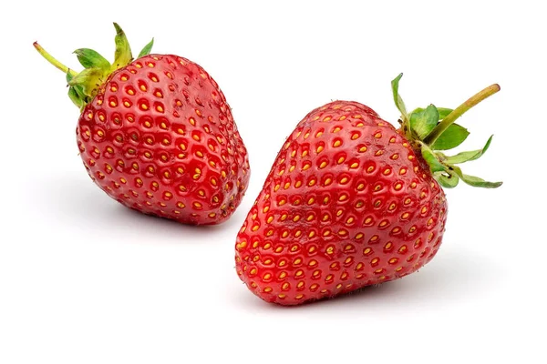 Zwei Erdbeeren Isoliert Auf Weißem Hintergrund Volle Tiefenschärfe Mit Clipping — Stockfoto