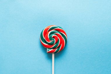 Lolipop mavi zemin üzerine
