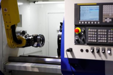 Cnc torna makinesine detay yükleme işlemi