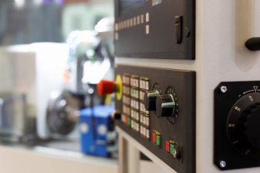modern Cnc torna makinesinin kontrol paneli yakın