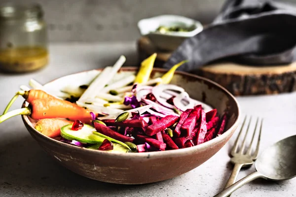 Barbabietola Con Kohlrabi Insalata Cavolo Rosso Con Senape Integrale Vinaigrette — Foto Stock