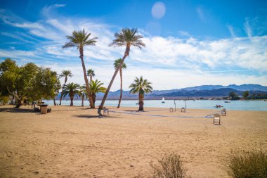 Havasu Gölü'ne, Arizona güneşli bir günde sakin rahatlamanızı