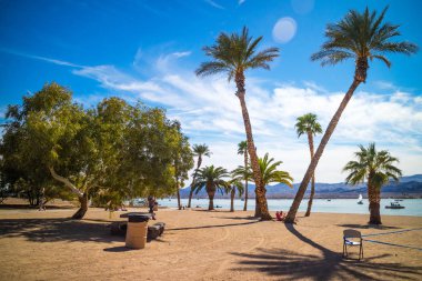 Havasu Gölü'ne, Arizona güneşli bir günde sakin rahatlamanızı