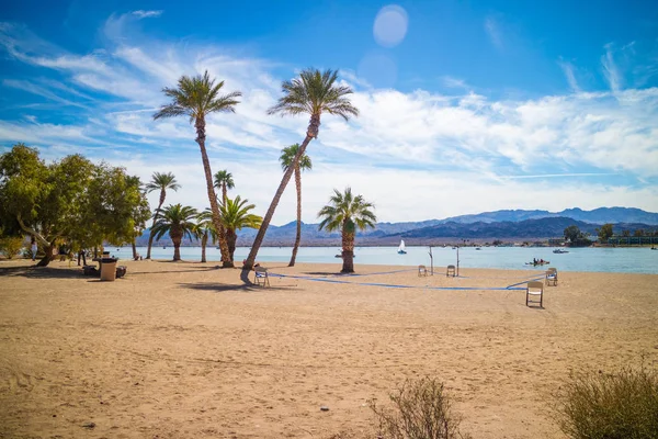 Havasu Gölü'ne, Arizona güneşli bir günde sakin rahatlamanızı