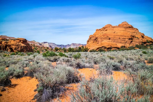 Dağ sırtlar kar Kanyon Devlet Parkı, Utah