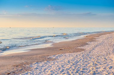 Anna Maria Adası, Florida'da sahile bakan görünümünü
