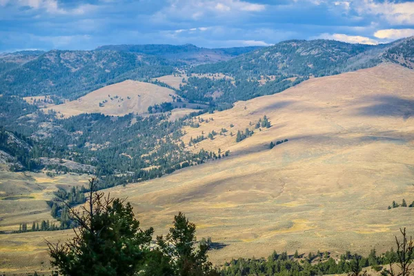 Ein schöner Blick auf die Natur im Yellowstone National Park, Wyoming — Stockfoto