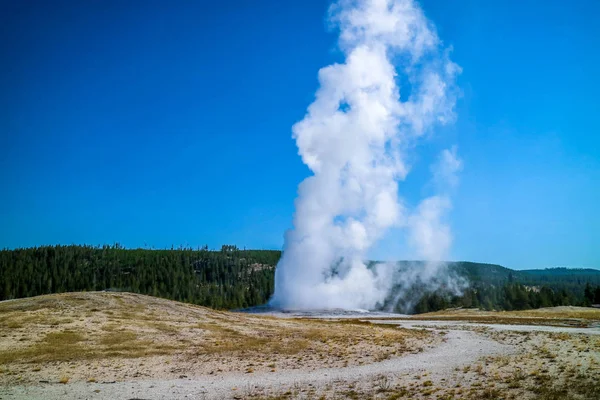 The Mammoth Hot Springs Area in Yellowstone National Park, Wyoming — Stock Photo, Image