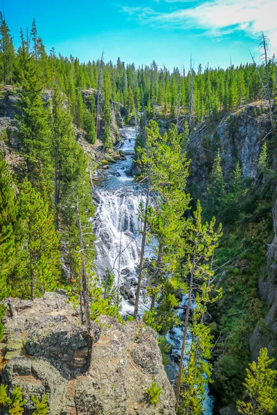 Slavná a krásná Yellowstone River ve Wyomingu — Stock fotografie