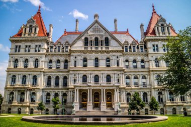 Albany, New York'ta yönetim merkezi