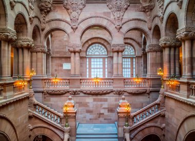 Albany, New York'ta yönetim merkezi