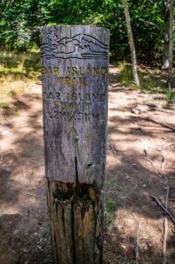 Bar Harbor, Maine'deki patika için bir açıklama panosu