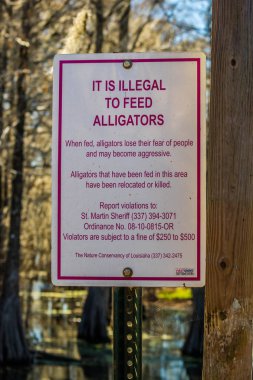 Abbeville, Louisiana'da bir yasaklama tabelası