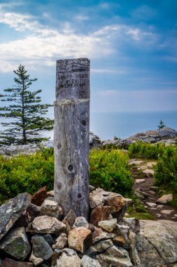 Acadia Ulusal Parkı, Maine iz için bir açıklama tahtası