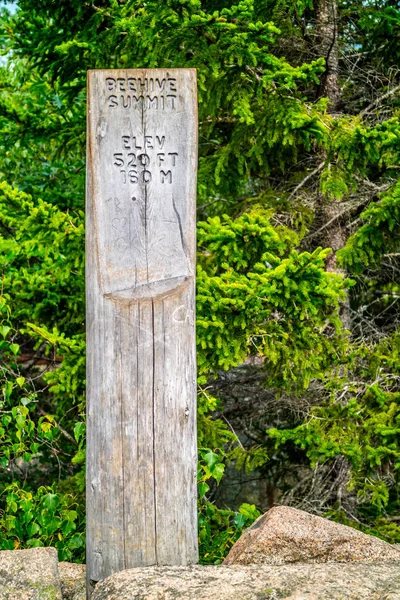 Una tabla de descripción para el sendero en el Parque Nacional Acadia, Maine —  Fotos de Stock