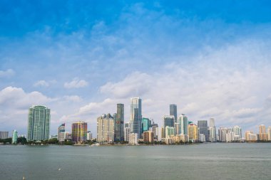 Miami, Florida'daki güzel turizm merkezi silüeti