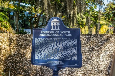 St Augustine, Florida'ya giden bir giriş yolu