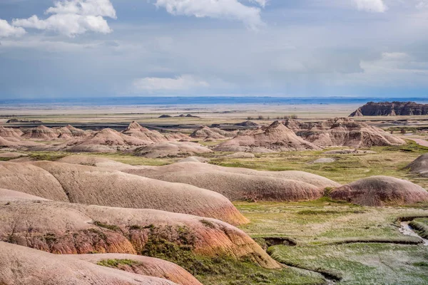 Paesaggio roccioso del bellissimo Parco Nazionale delle Badlands, Dakota del Sud — Foto Stock