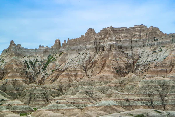 Paisaje rocoso del hermoso Parque Nacional Badlands, Dakota del Sur — Foto de Stock