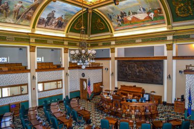 Helena, MT, ABD - 20 Temmuz 2019: Montana Eyalet Meclisi 'nin büyük toplantı salonu