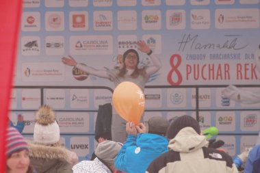 Polonya, Silezya, Bielsko-Biala 2019.02.03 Debowiec Kayak bulaşık