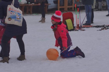 Polonya, Silezya, Bielsko-Biala 2019.02.03 Debowiec Kayak bulaşık