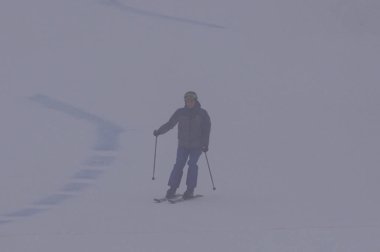 Polonya, Silezya, Bielsko-Biala 2019.02.03 Debowiec Kayak bulaşık