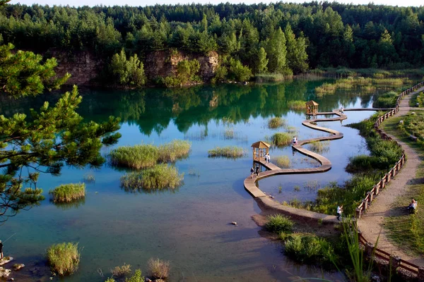 Jaworzno Peyzaj Parkı. Su basmış taş ocakları       