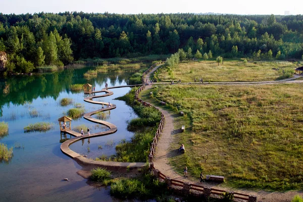 Jaworzno Peyzaj Parkı. Su basmış taş ocakları       