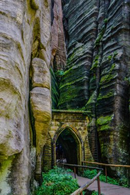Çek Cumhuriyeti, Adrspach 'taki Rock kasabası.