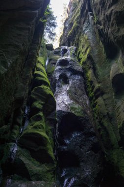 Çek Cumhuriyeti, Adrspach 'taki Rock kasabası.