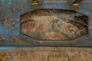 Swidnica, Polonya, 22 Ağustos 2020: Swidnica 'daki Kutsal Üçleme Kilisesi. 17. yüzyıldan kalma ahşap bir evanjelik bina UNESCO listesine girdi.