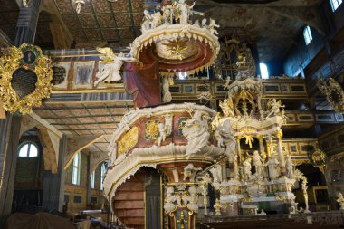 Swidnica, Polonya, 22 Ağustos 2020: Swidnica 'daki Kutsal Üçleme Kilisesi. 17. yüzyıldan kalma ahşap bir evanjelik bina UNESCO listesine girdi.