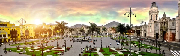 Plaza Armas Lima Perú —  Fotos de Stock