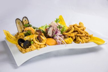 peruvian food: Arroz con mariscos