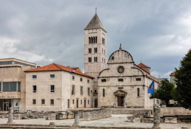Zadar, Hırvatistan, 23 Temmuz 2018: Aziz Meryem Kilisesi Zadar, Hırvatistan, 1066 kurulan bir Benedictine Manastırı.
