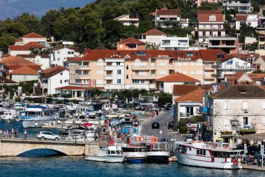 Trogir, Hırvatistan, 24 Temmuz 2018: Trogir, bir tarihi kent ve liman Adriyatik sahili Hırvatistan, Hırvat anakara ve Ciovo Adası arasında küçük bir adada yer alan.